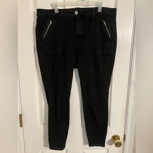 STS Blue Women's Black Skinny Jeans with Zip Pockets